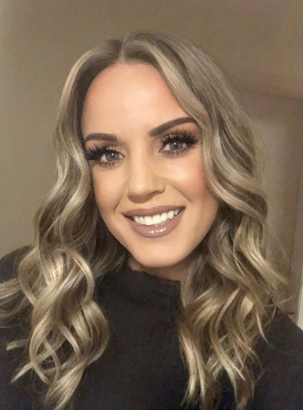 Lyndal Summerfield wearing Youthphoria lashes
