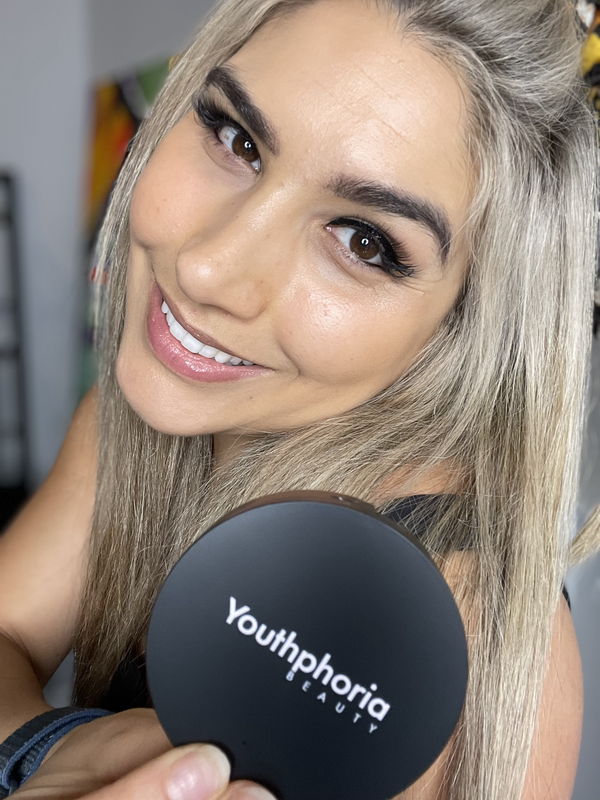 Steph Geo wearing Youthphoria lashes