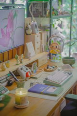 N. review photo