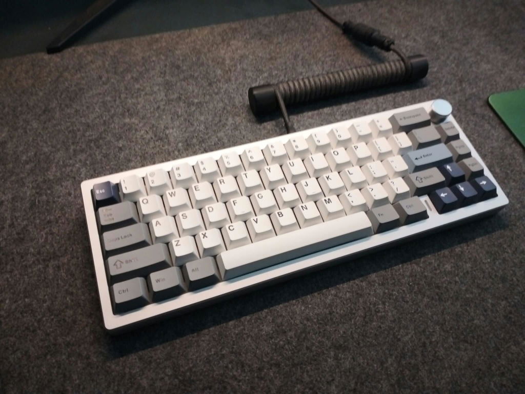 YUNZII AL68 QMK/VIA Custom Mechanical Keyboard