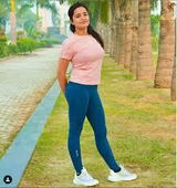 Drishti Thakur review photo