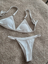 F. review photo