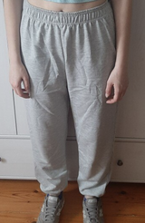 M. review photo