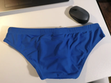 M. review photo