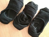 M. review photo