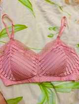 E. review photo