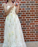 Vivianne review photo
