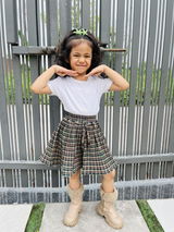 shivani review photo