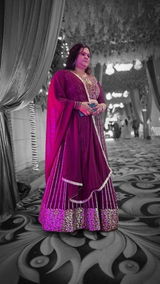 Meena review photo
