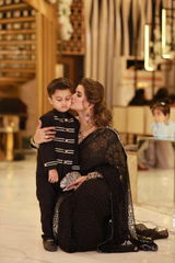Umer Shahzad review photo