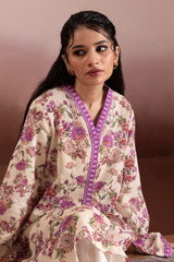 Quratulain Bajwa review photo