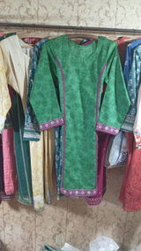 Naima Tariq review photo