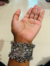 nidhi patel review photo