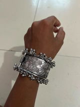 nidhi jain review photo