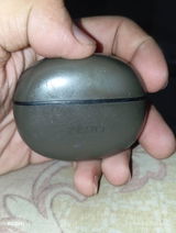 Imran Ahmed review photo