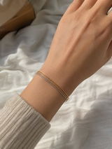 Zaira review photo