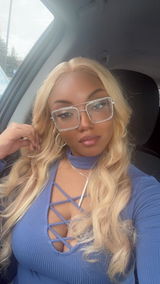 Alexis Bentley review photo