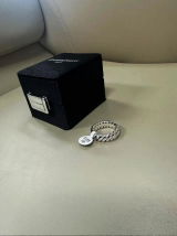 G. review photo