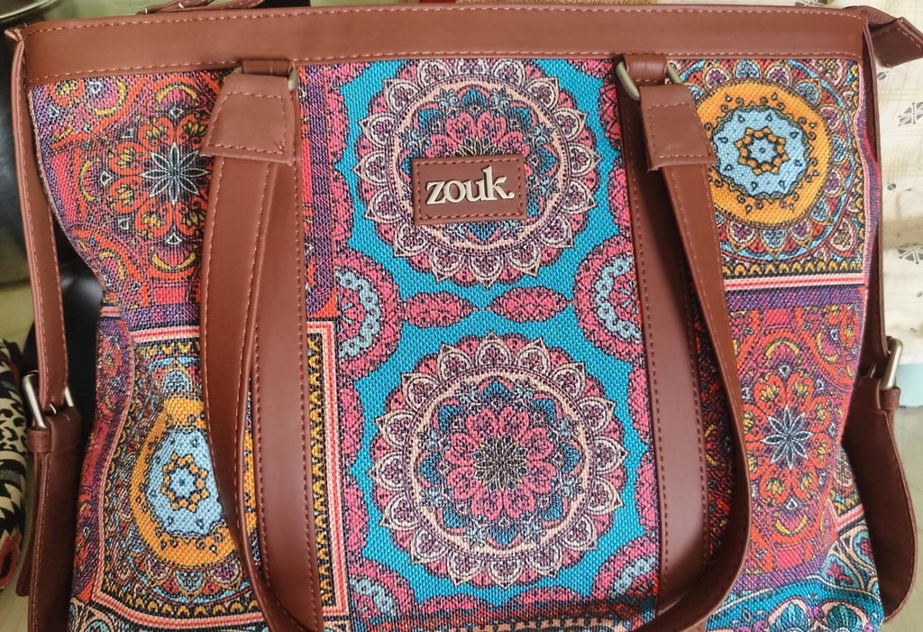 Product photo 1 from Selvi .’s review