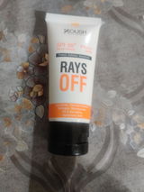 Anum Arif review photo