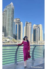 Zainab review photo