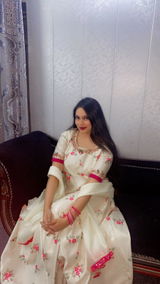 Yumna Shami review photo