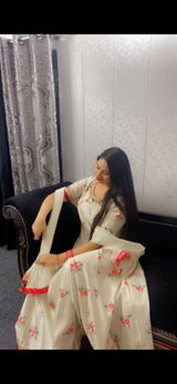 Yumna Shami review photo