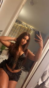 Leonie review photo