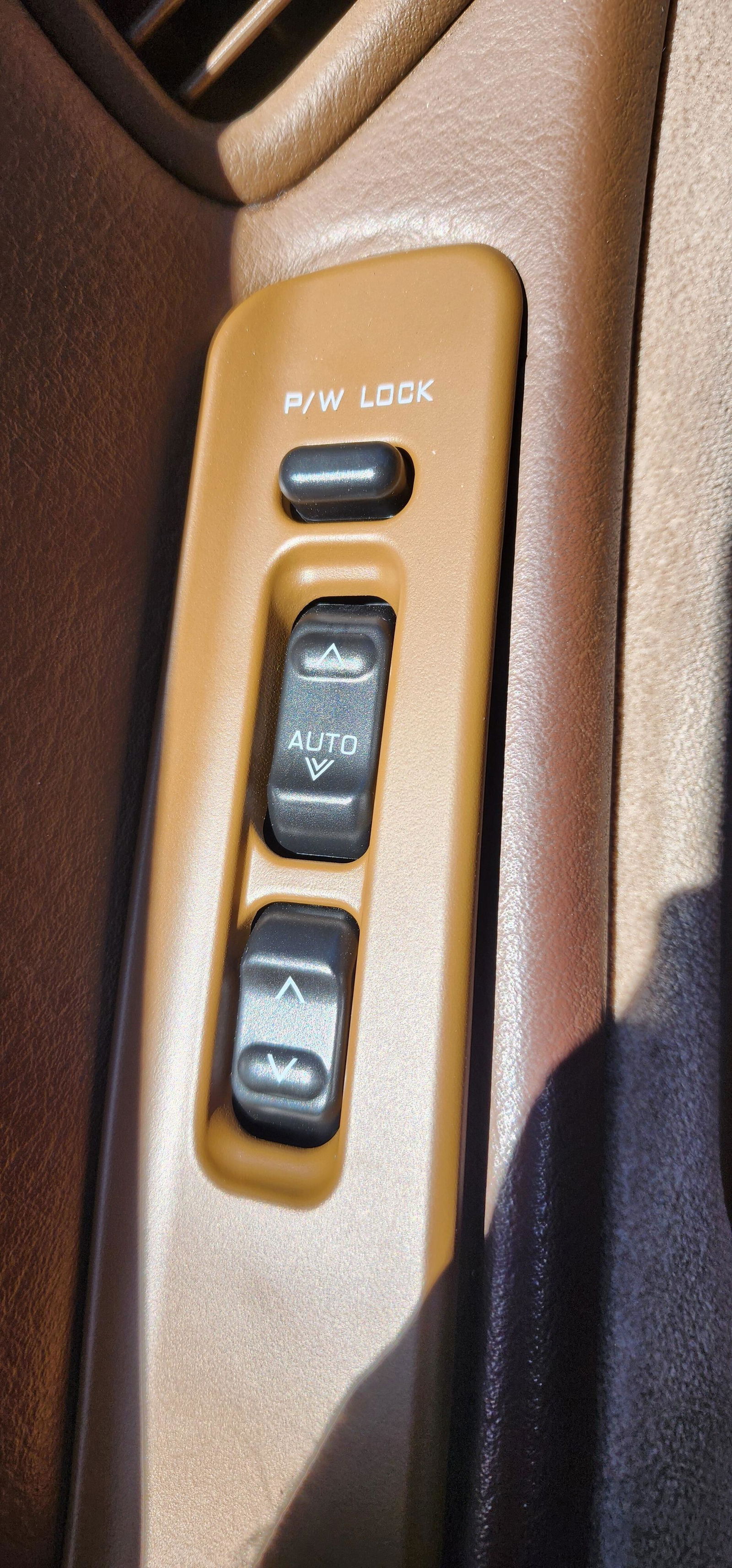 ZSPEC Nissan 300zx Z32 LHD (LEFT/Driver) Window Switch Finisher